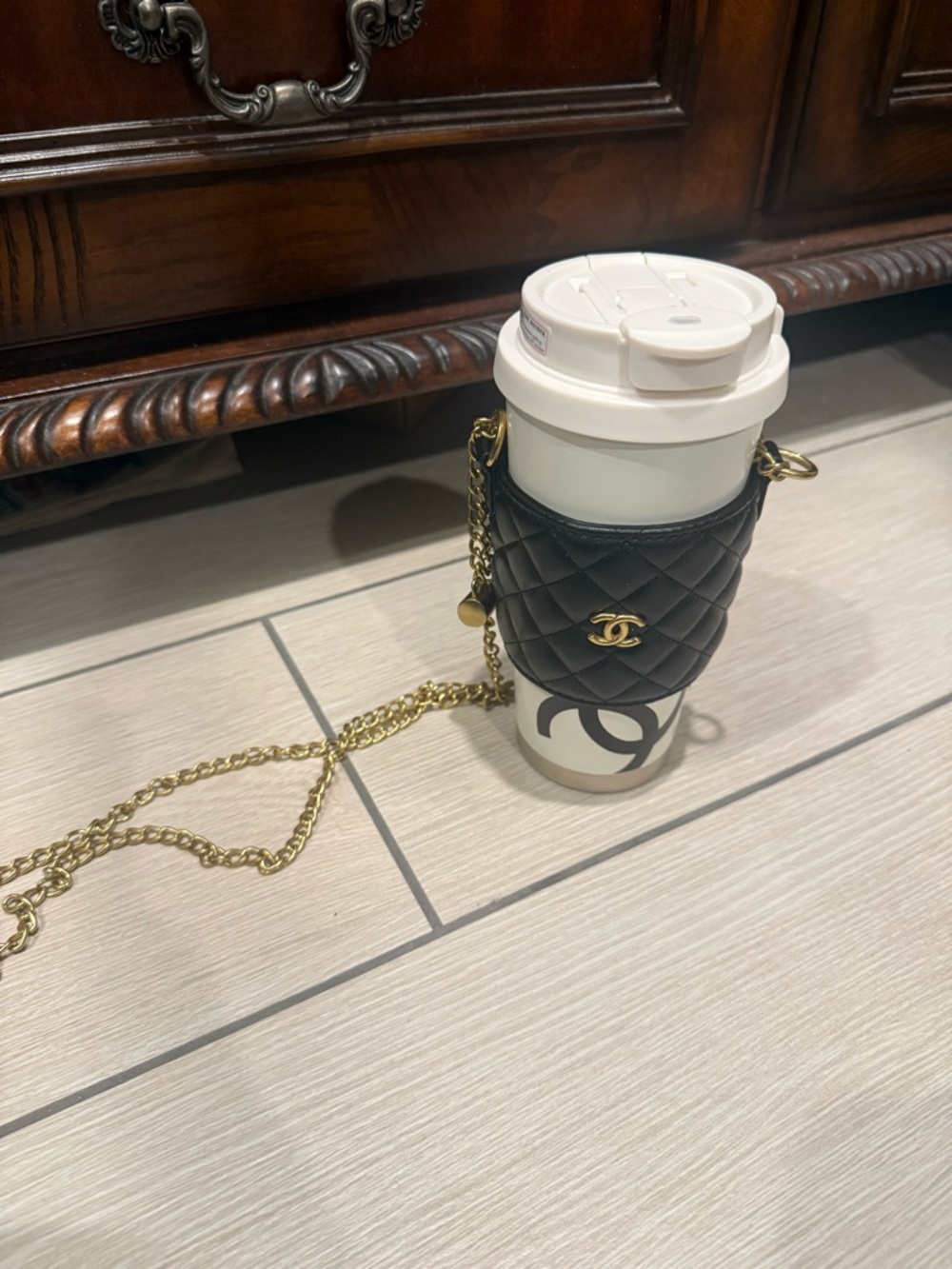 New Chanel beauty coffe mug with Quilted Leather Holder Crossbody